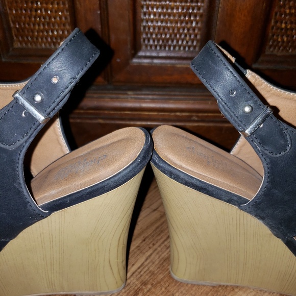 Wedges - Picture 4 of 4